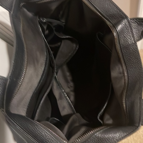 Tahari bag - Picture 7 of 7